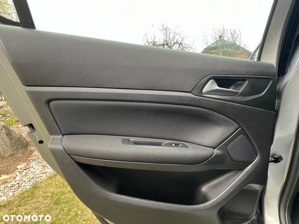 Peugeot 308 1.2 PureTech Allure S&S - 12