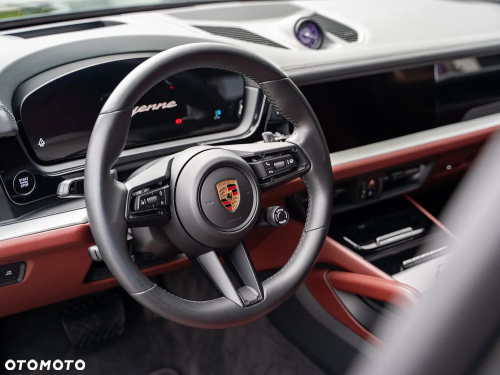 Porsche Cayenne - 11