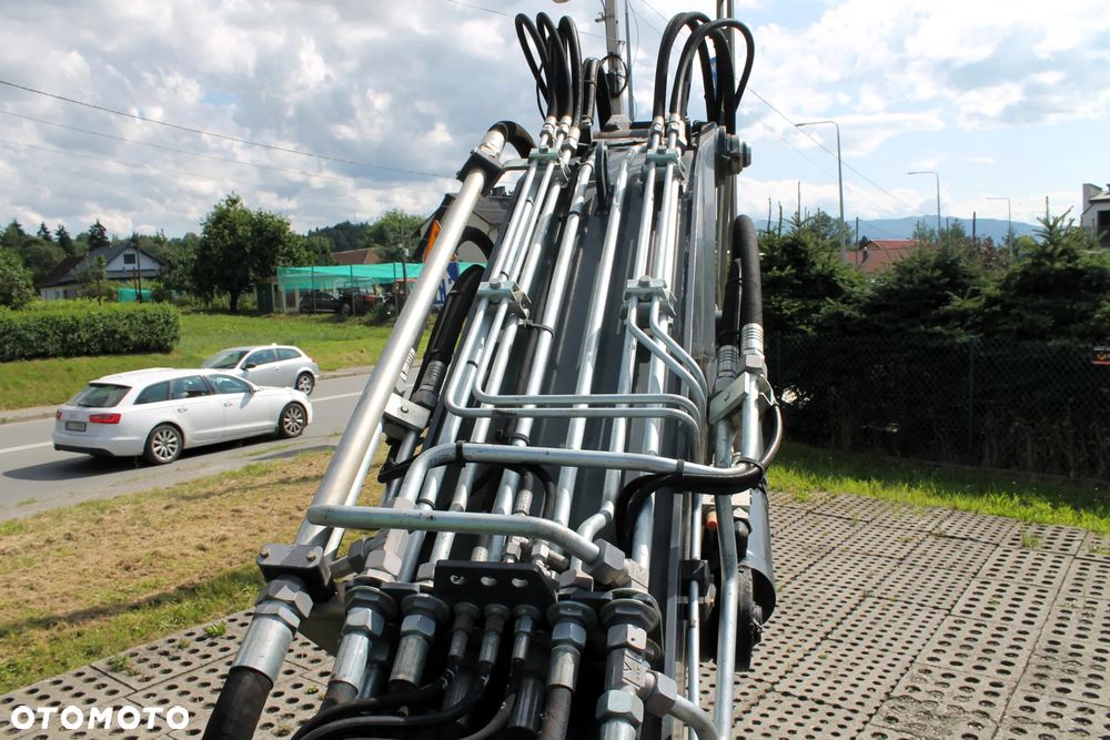Schaeff TW110 koparka kołowa 4x4 - 38