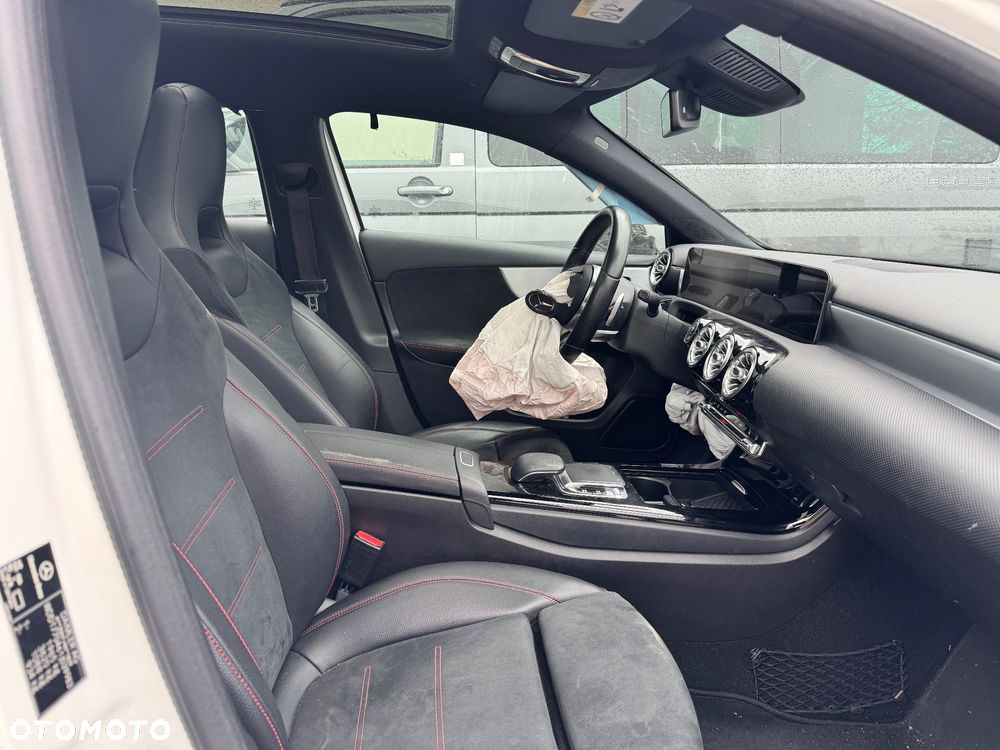 Mercedes-Benz Klasa A 250 Sport 7G-DCT - 28