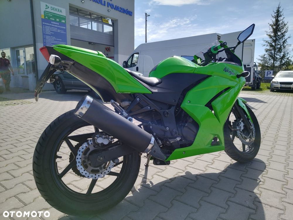 Kawasaki Ninja 250R - 4