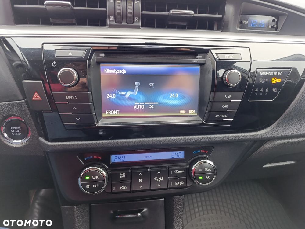 Toyota Corolla 1.6 Premium + - 33