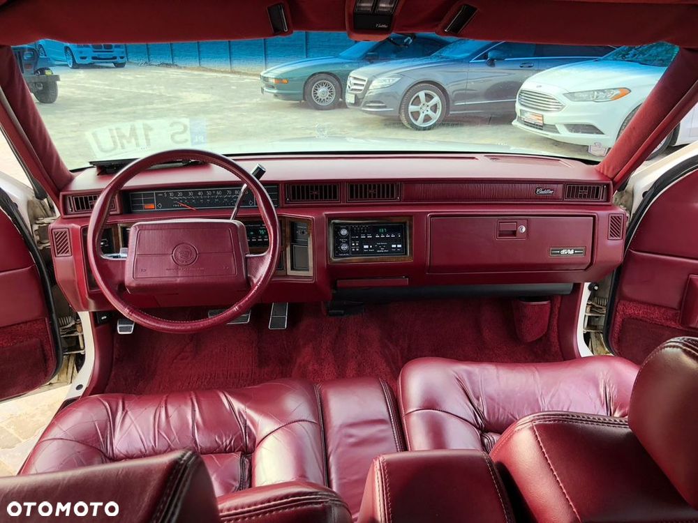 Cadillac Deville 4.9 STD - 2