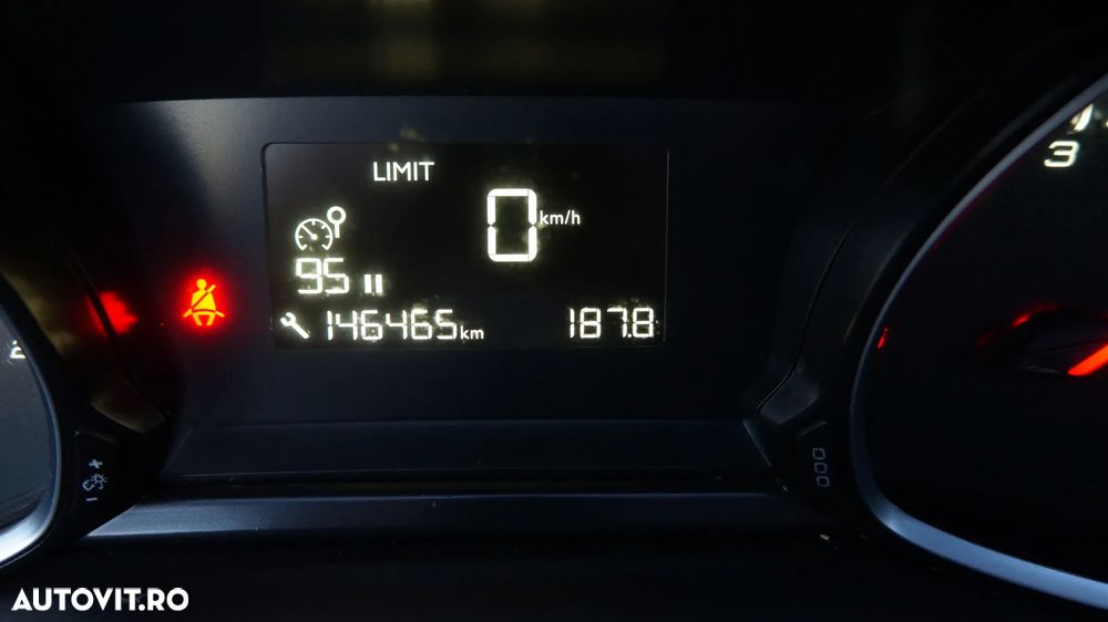 Peugeot 308 BlueHDi FAP 100 Stop & Start Active Pack - 11