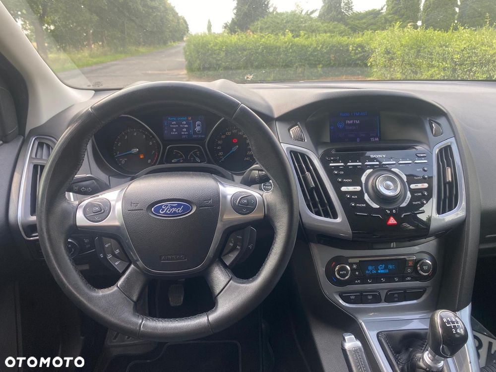 Ford Focus - 13