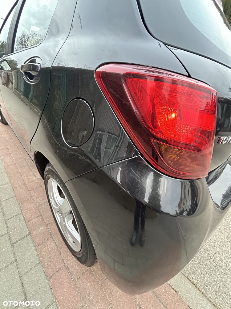 Toyota Yaris 1.33 Premium - 23