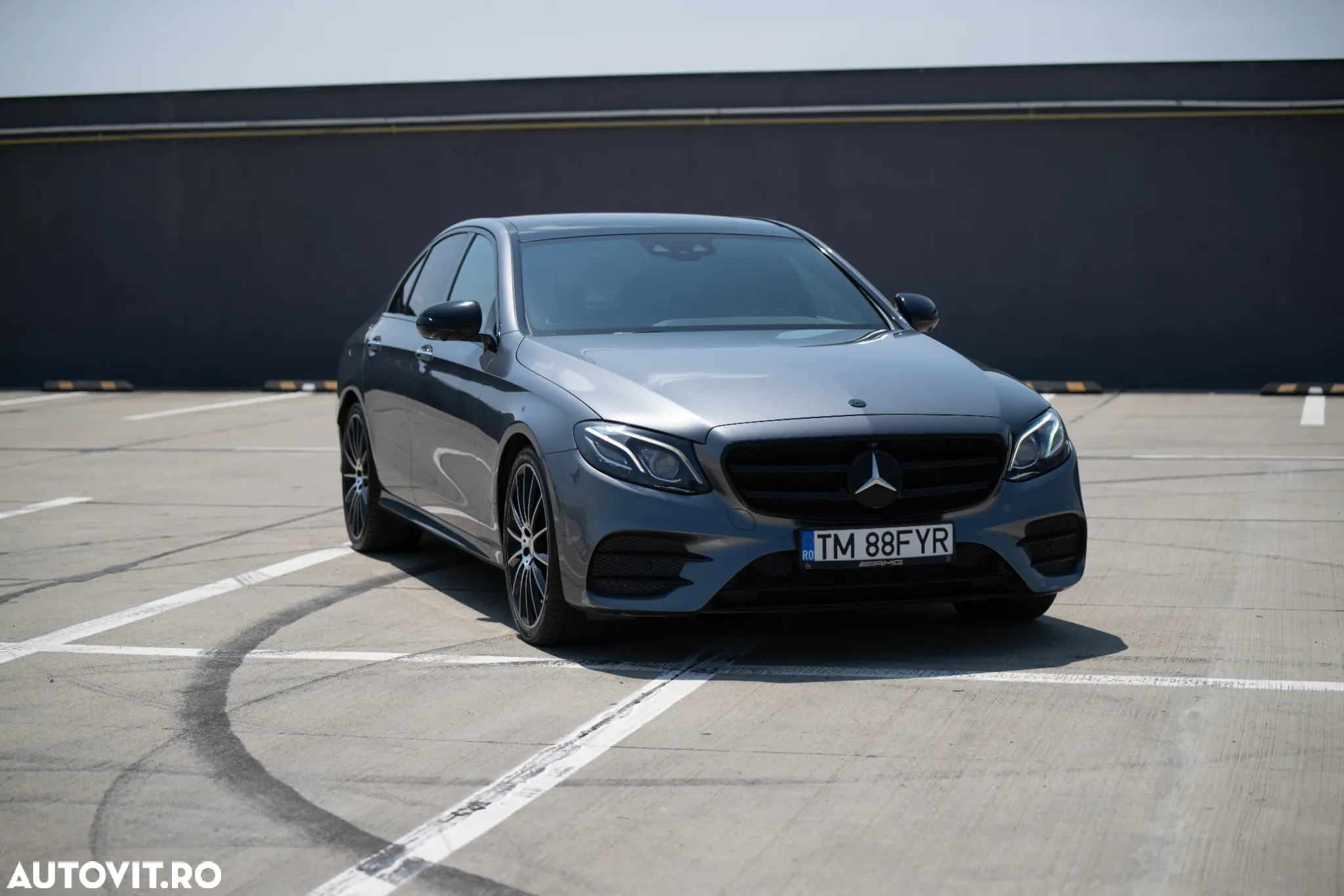 Mercedes-Benz E 220 d 9G-TRONIC AMG Line - 11