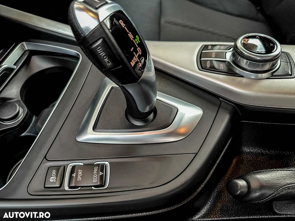 BMW Seria 1 118i Aut. - 10