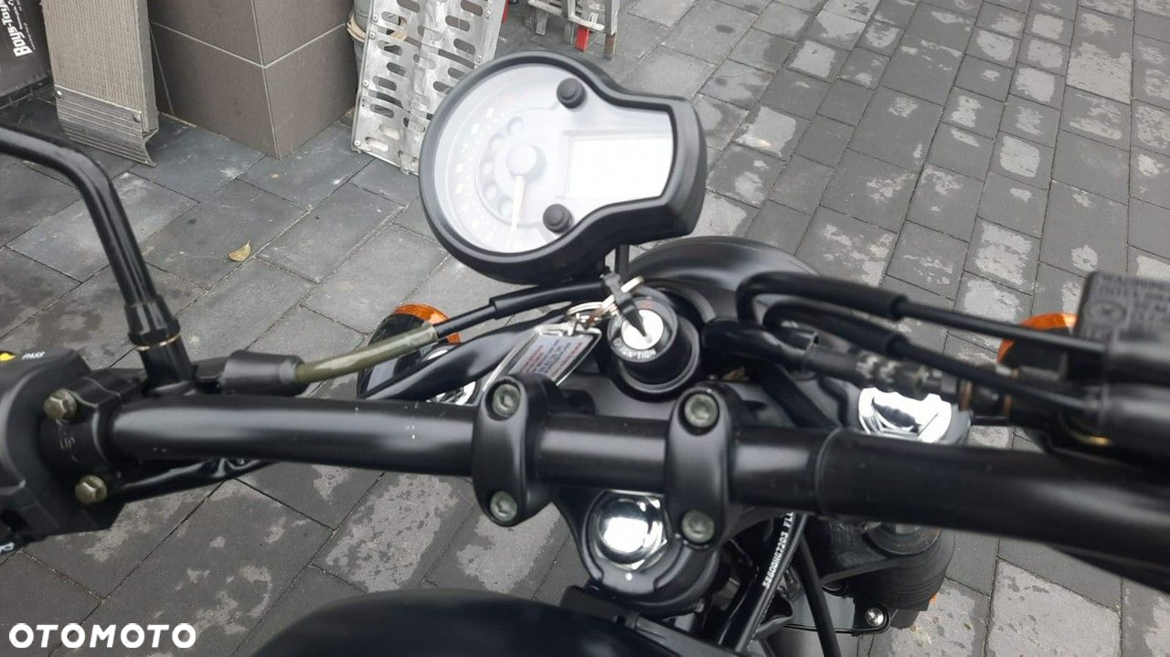 Hyosung GV - 4