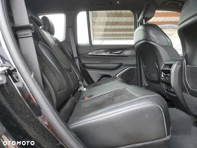 Jeep Grand Cherokee - 10