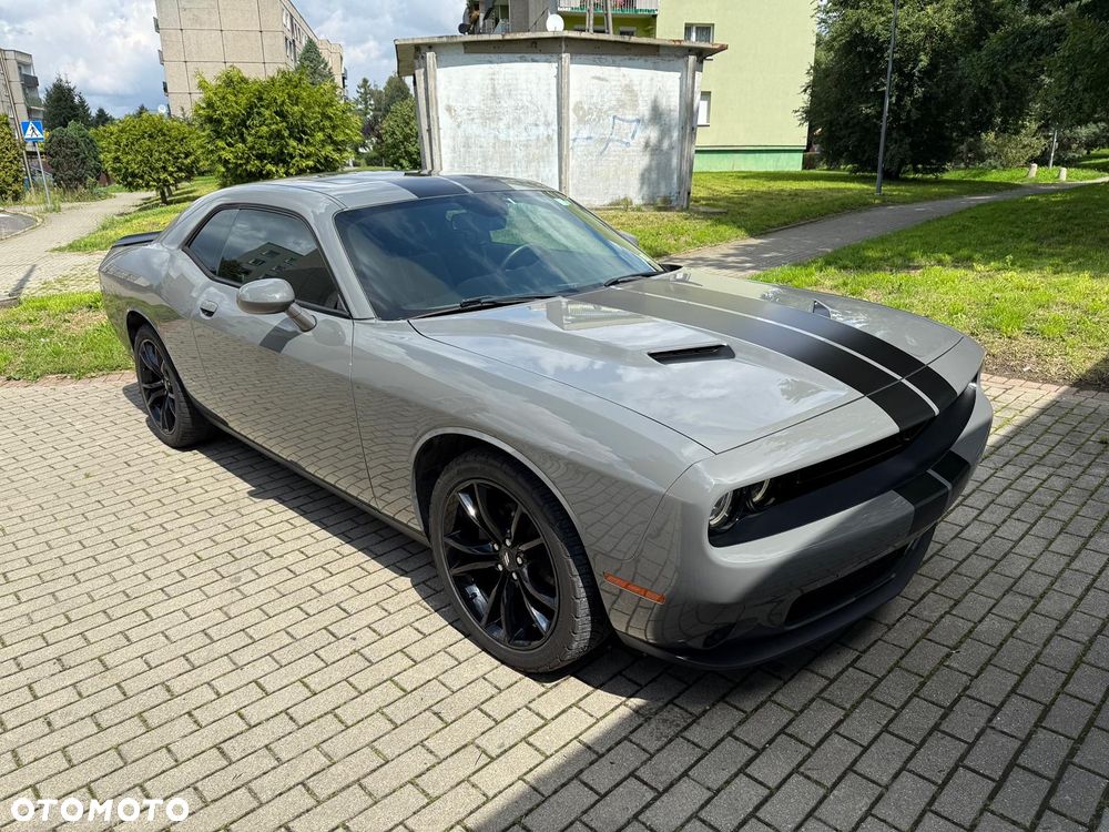 Dodge Challenger - 19