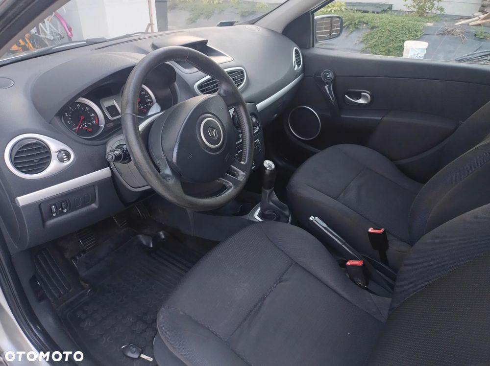 Renault Clio TCe 100 Dynamique - 13
