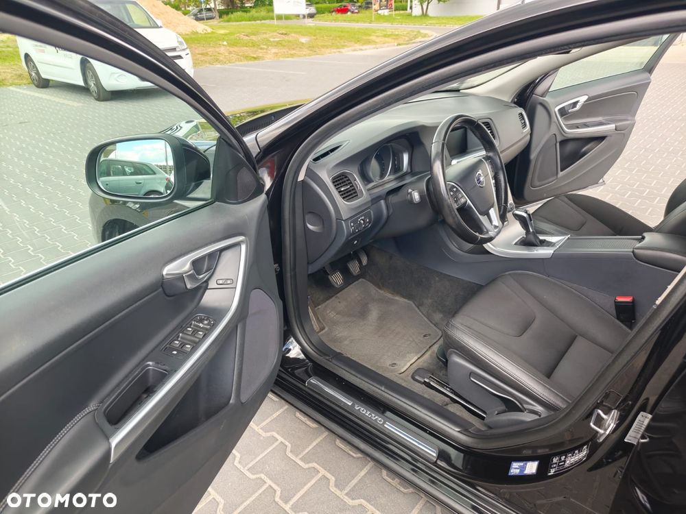 Volvo V60 D3 Drive-E Dynamic Edition (Momentum) - 19