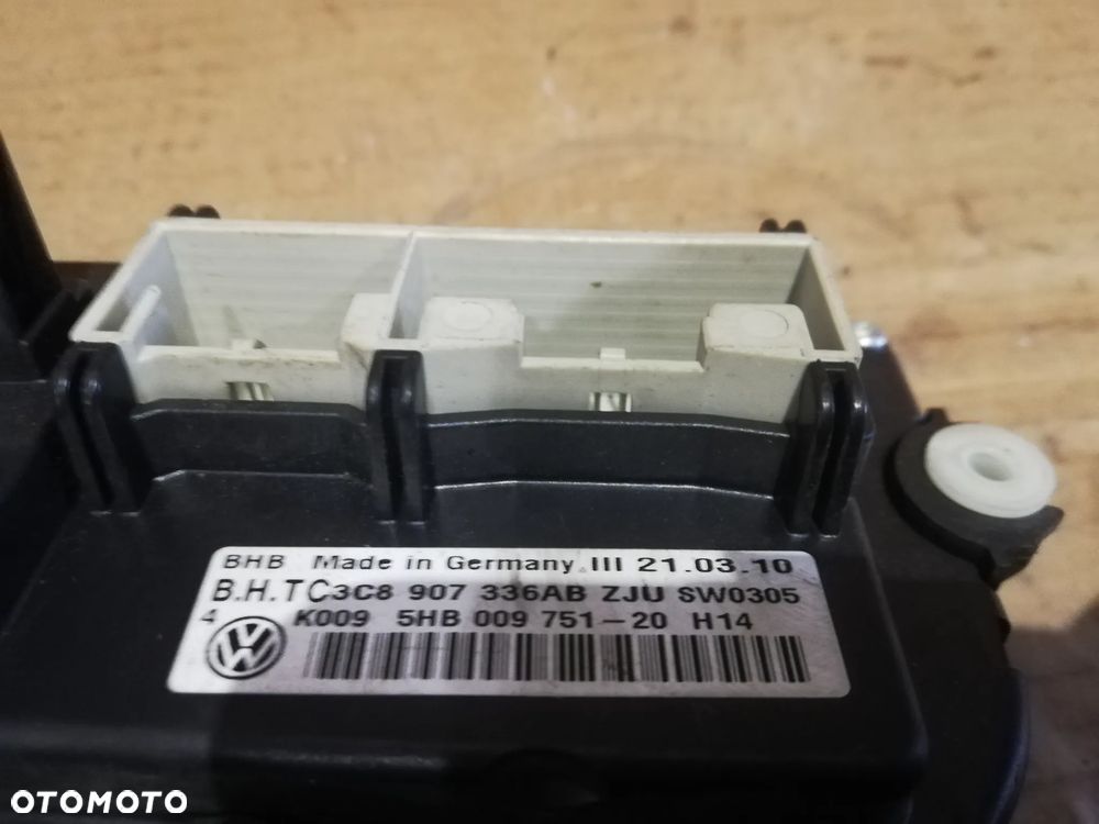 VOLKSWAGEN passat b6 Panel klimatyzacji nawiewu 5HB00975120 - 3