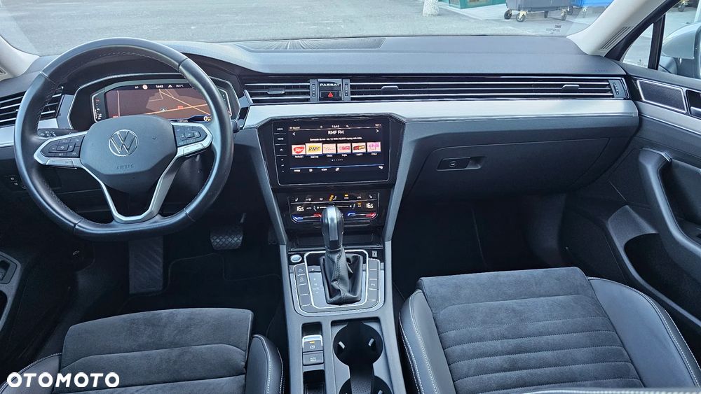 Volkswagen Passat Variant 2.0 TDI EVO Elegance DSG - 5