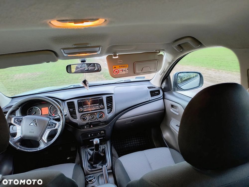 Mitsubishi L200 2.4 d CC Invite EU6 - 13