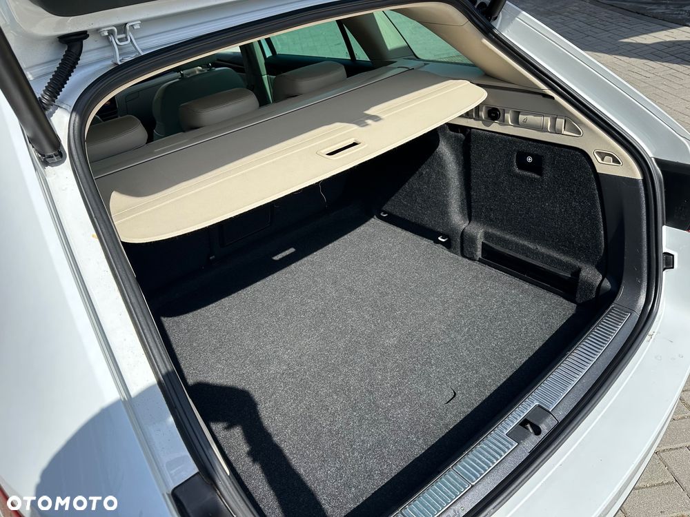 Skoda Superb 2.0 TDI 4x4 L&K DSG - 27