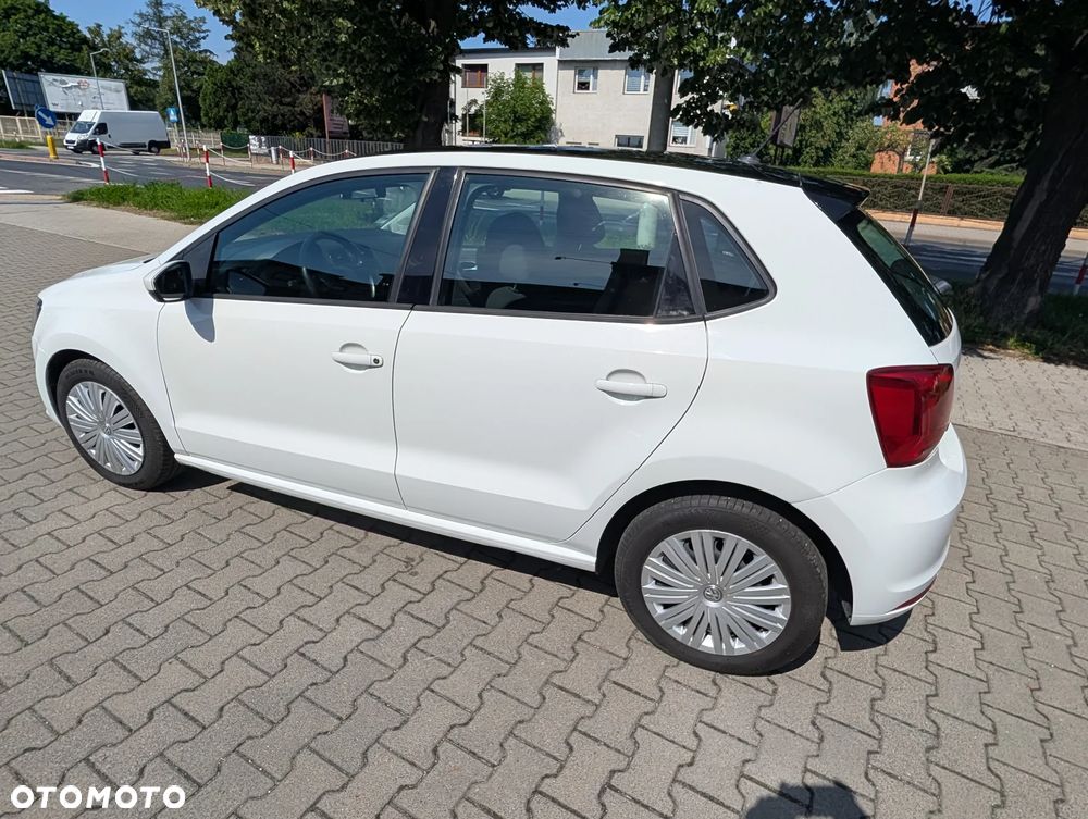 Volkswagen Polo 1.4 TDI (Blue Motion Technology) Comfortline - 15
