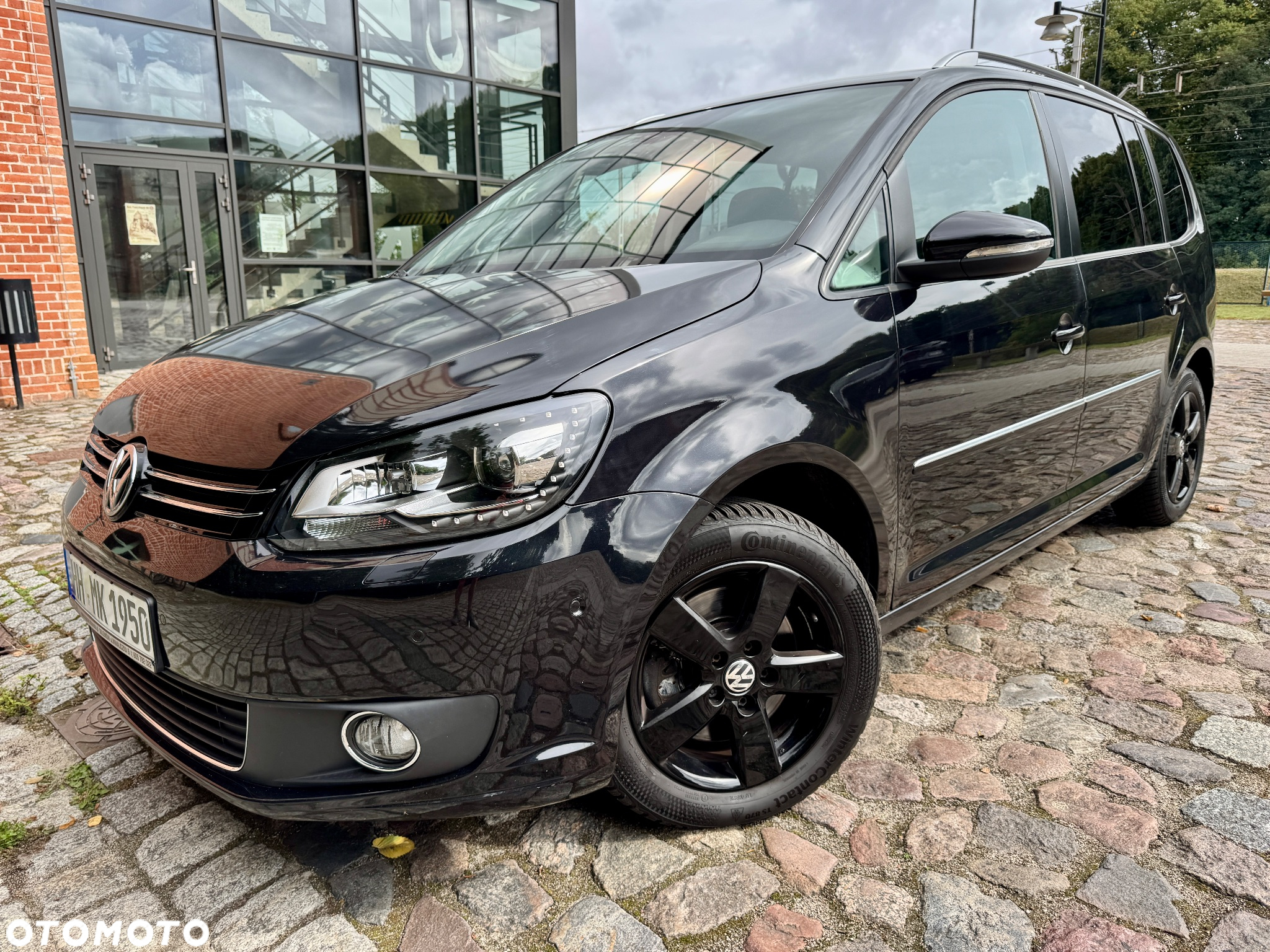 Volkswagen Touran 2.0 TDI DPF Highline DSG - 9