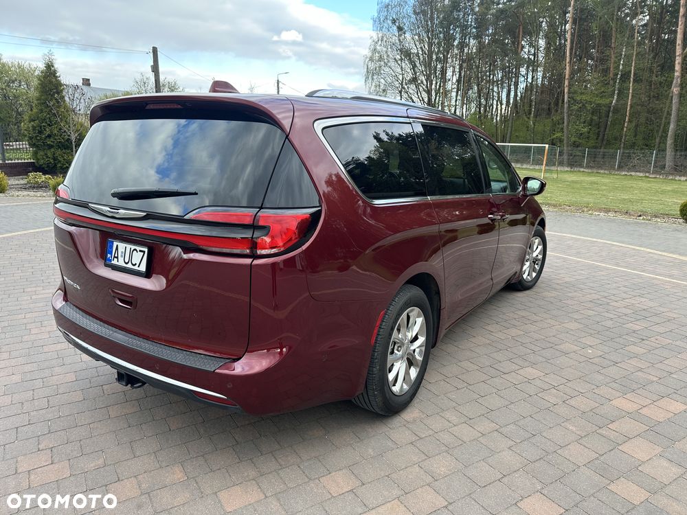 Chrysler Pacifica - 13