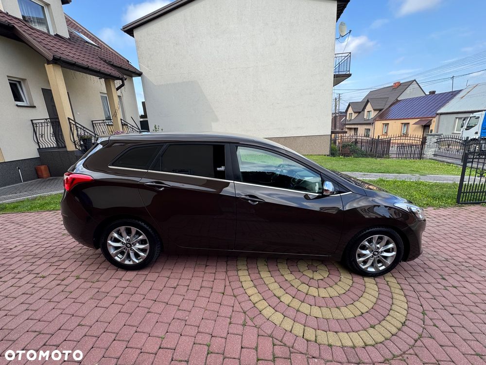 Hyundai i30 1.6 Fifa World Cup Edition - 6