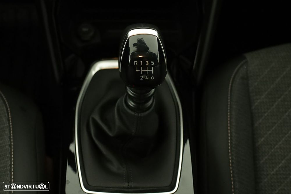 Peugeot 208 1.2 PureTech Allure - 13