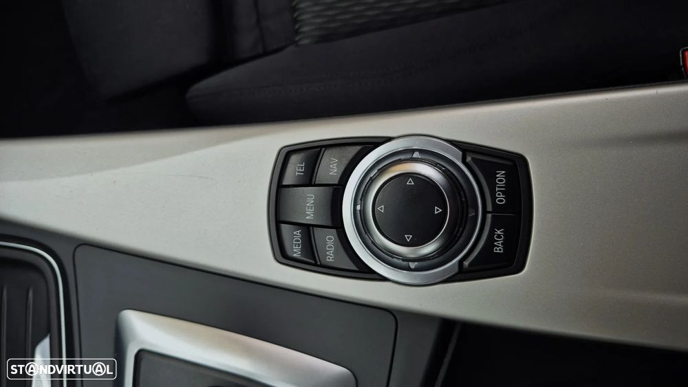 BMW 320 d Sport-Aut. Efficient Dynamics Edition - 15