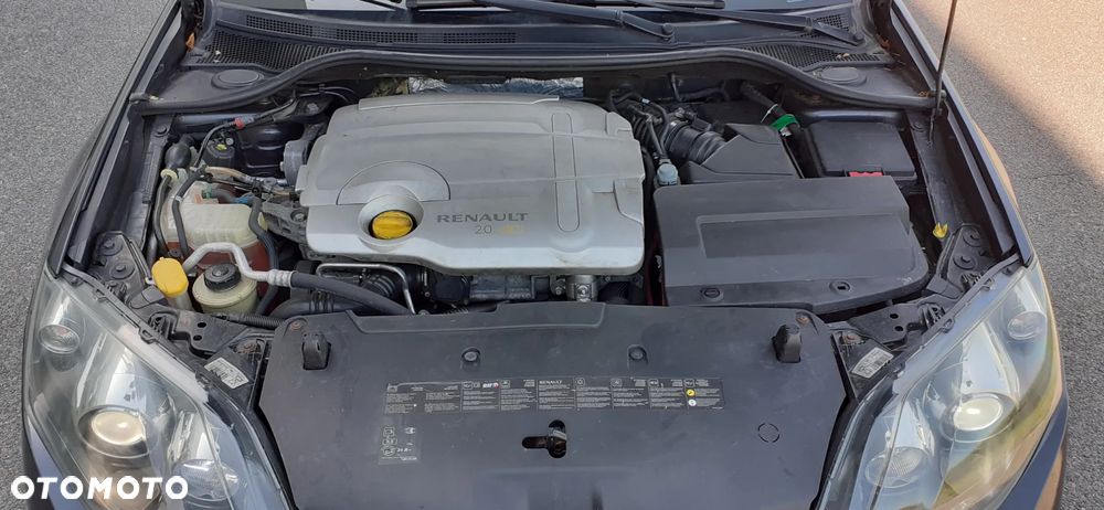 Renault Laguna 2.0 DCi GT 4WS - 17