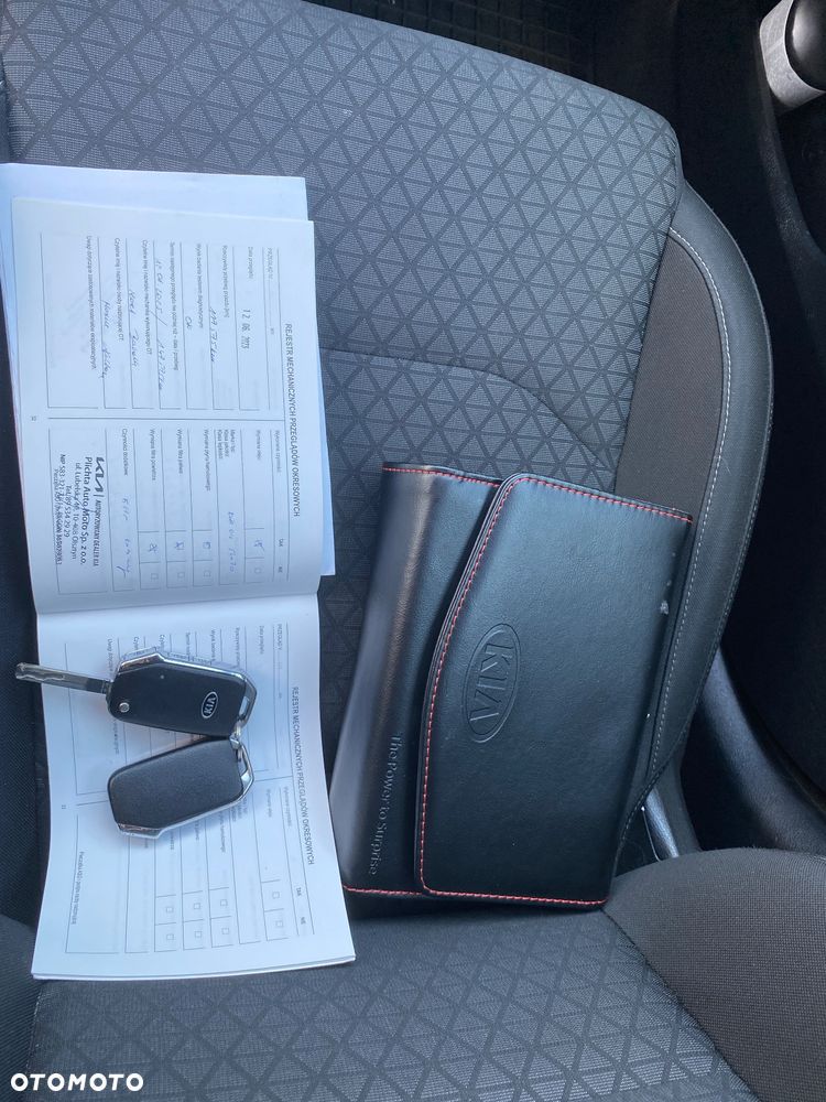 Kia Ceed ver-1-6-crdi-scr-l-business-line - 18