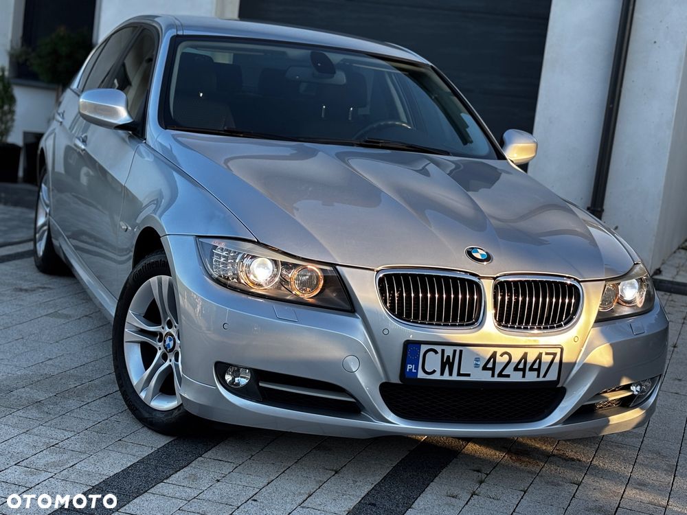 BMW Seria 3 320i - 7