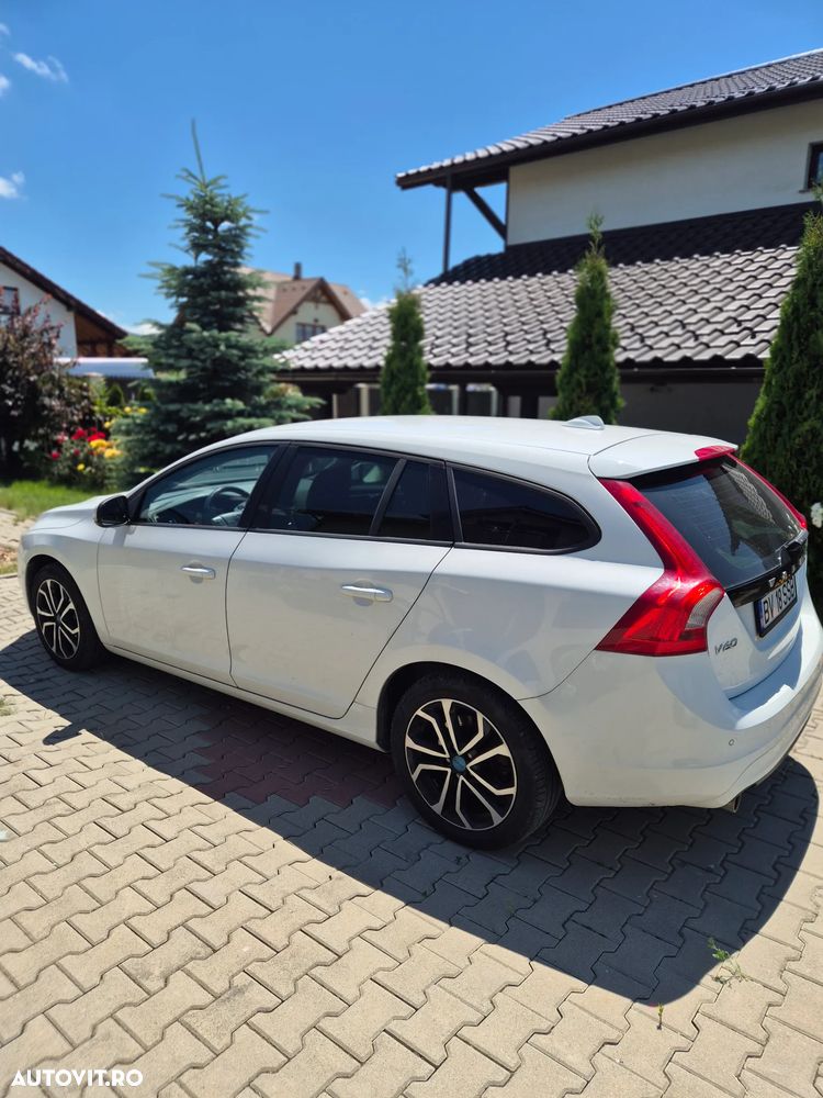 Volvo V60 D3 DRIVe Kinetic - 3