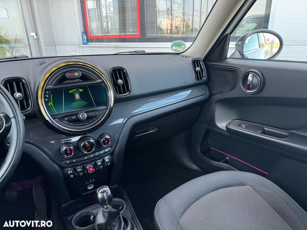 Mini Countryman Cooper ALL4 - 18