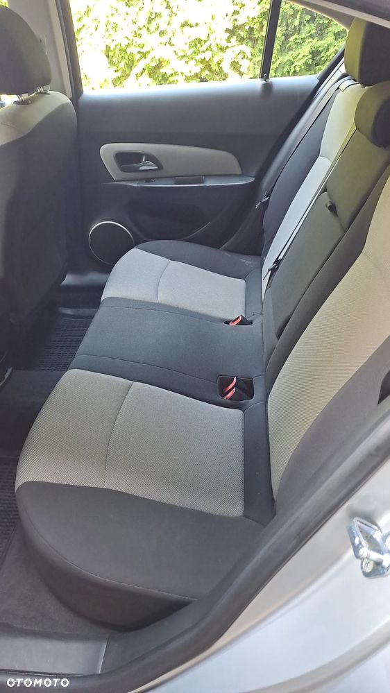 Chevrolet Cruze 1.6 LT - 5