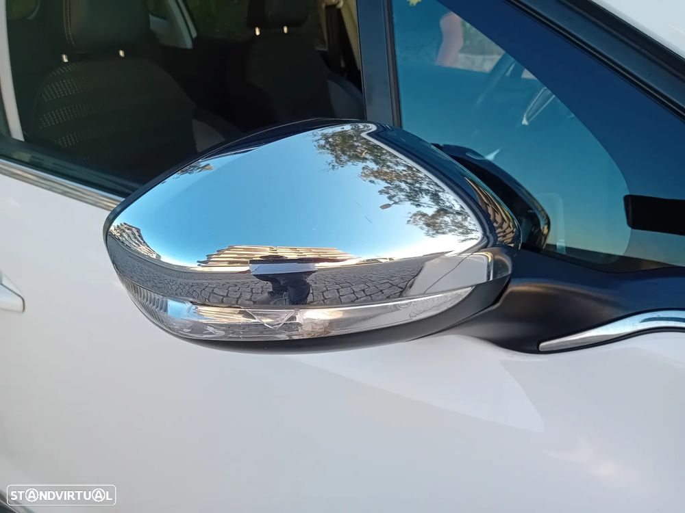 Peugeot 2008 1.2 PureTech Allure - 25