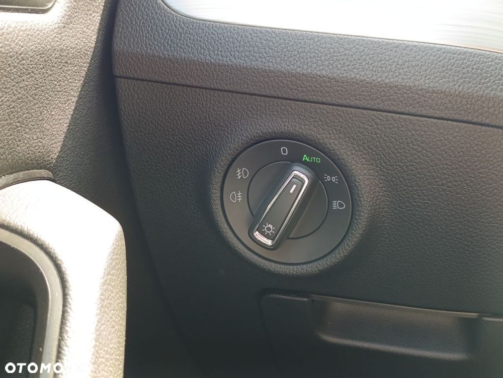 Skoda Superb 1.5 TSI Ambition DSG - 24