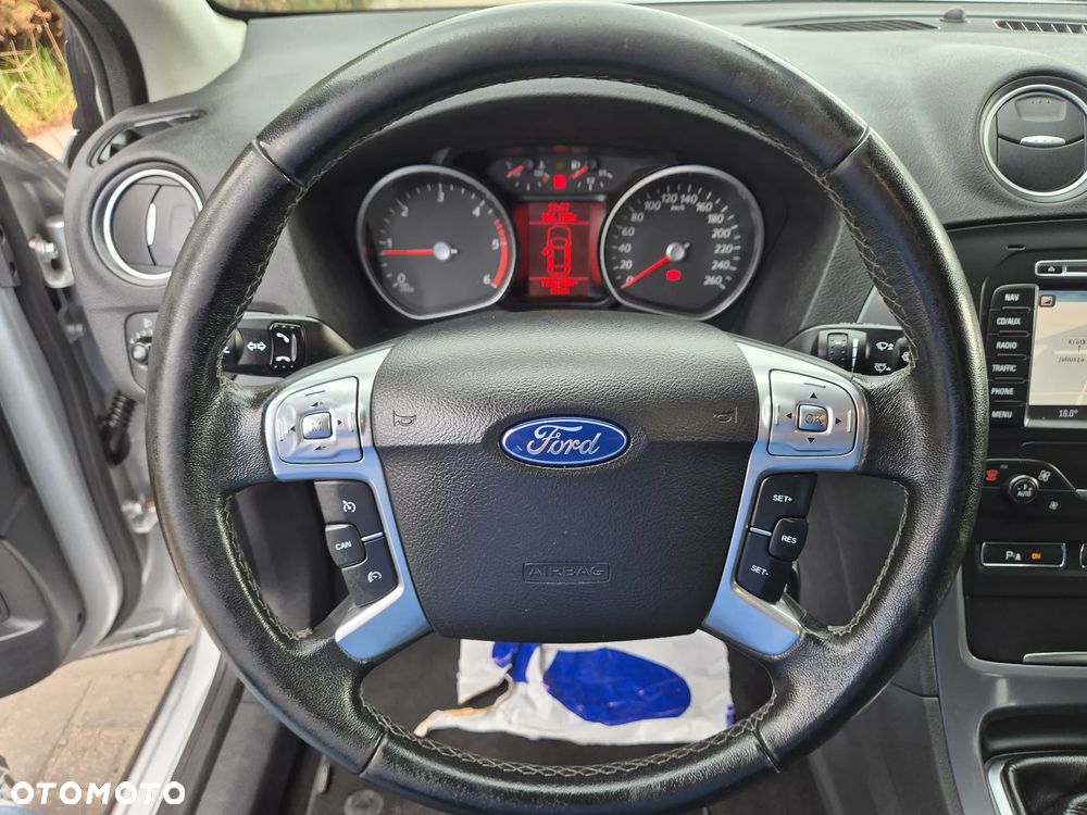 Ford Mondeo 2.0 TDCi Business Edition - 37