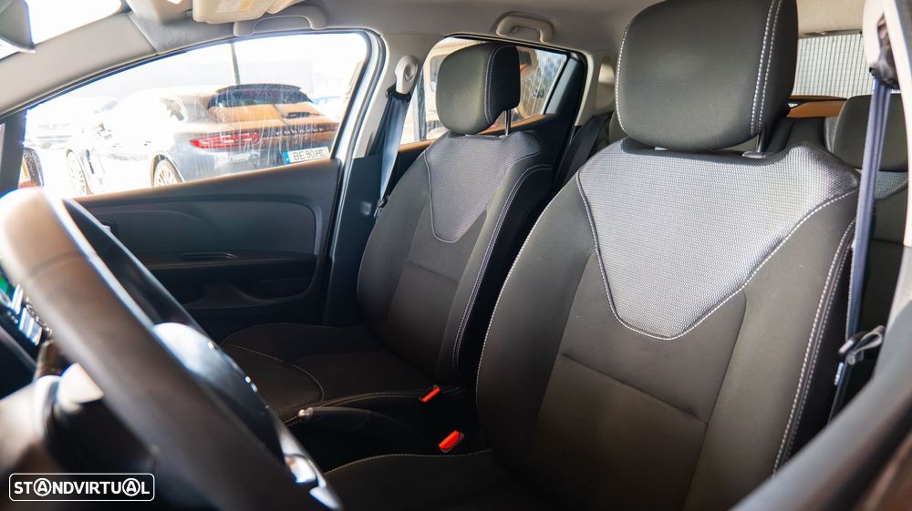 Renault Clio 1.5 dCi Zen - 23