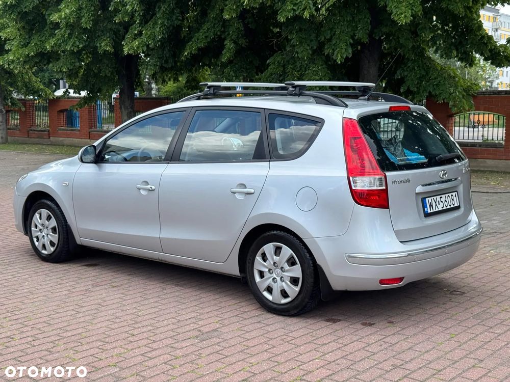 Hyundai i30 1.6 Comfort - 10