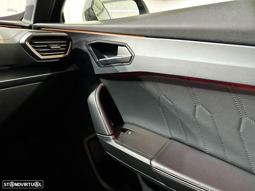 Cupra Formentor 1.4 e-Hybrid DSG VZ - 26