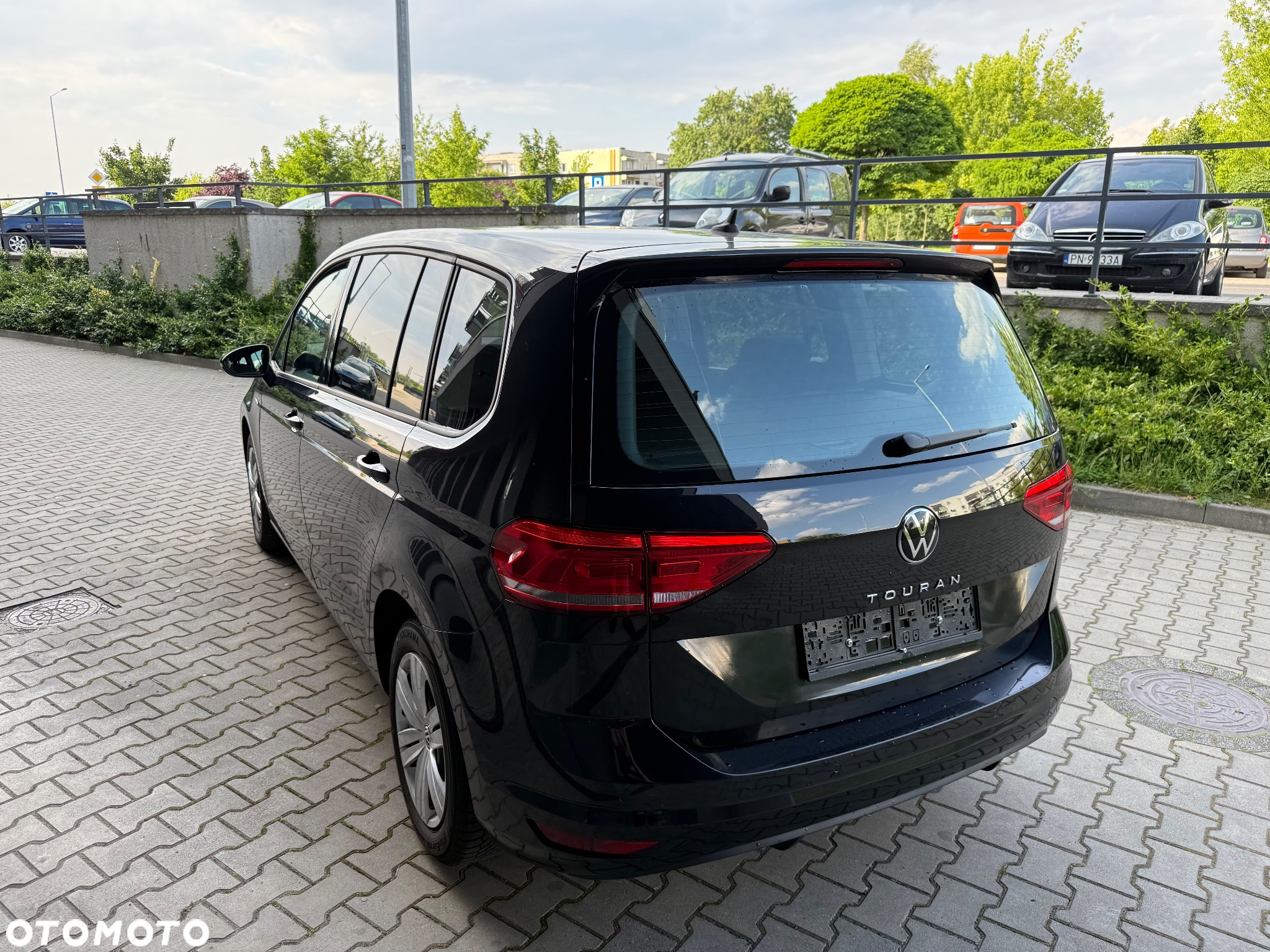 Volkswagen Touran 1.2 TSI (BlueMotion Technology) Trendline - 3