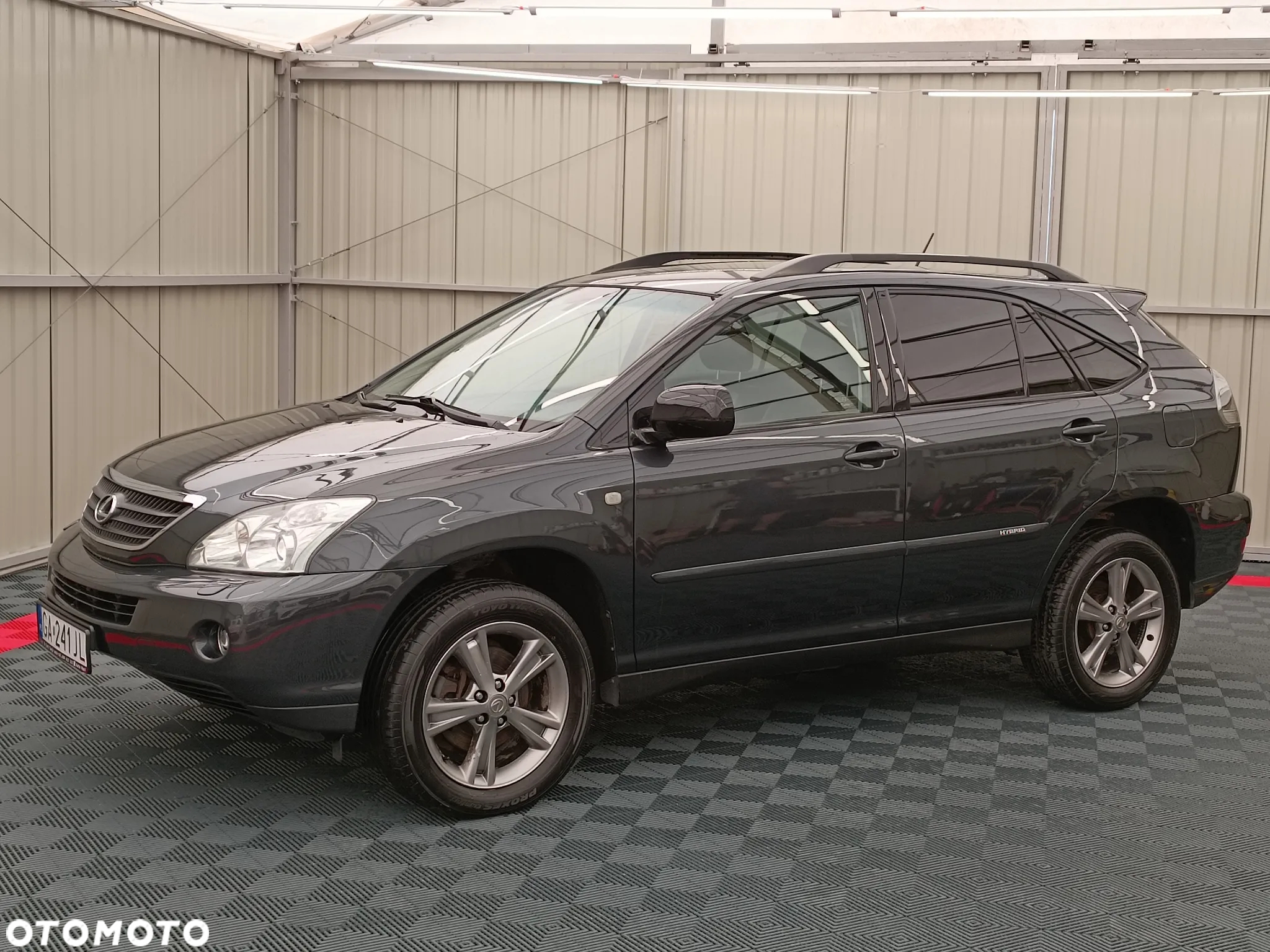 Lexus RX - 9