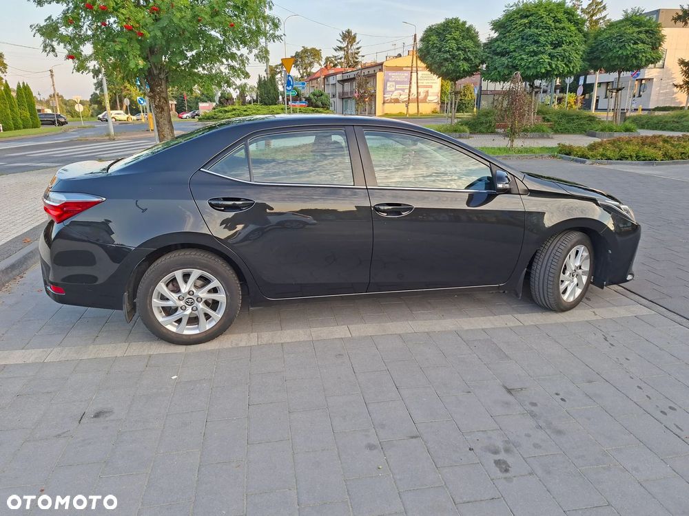 Toyota Corolla 1.6 Comfort - 3