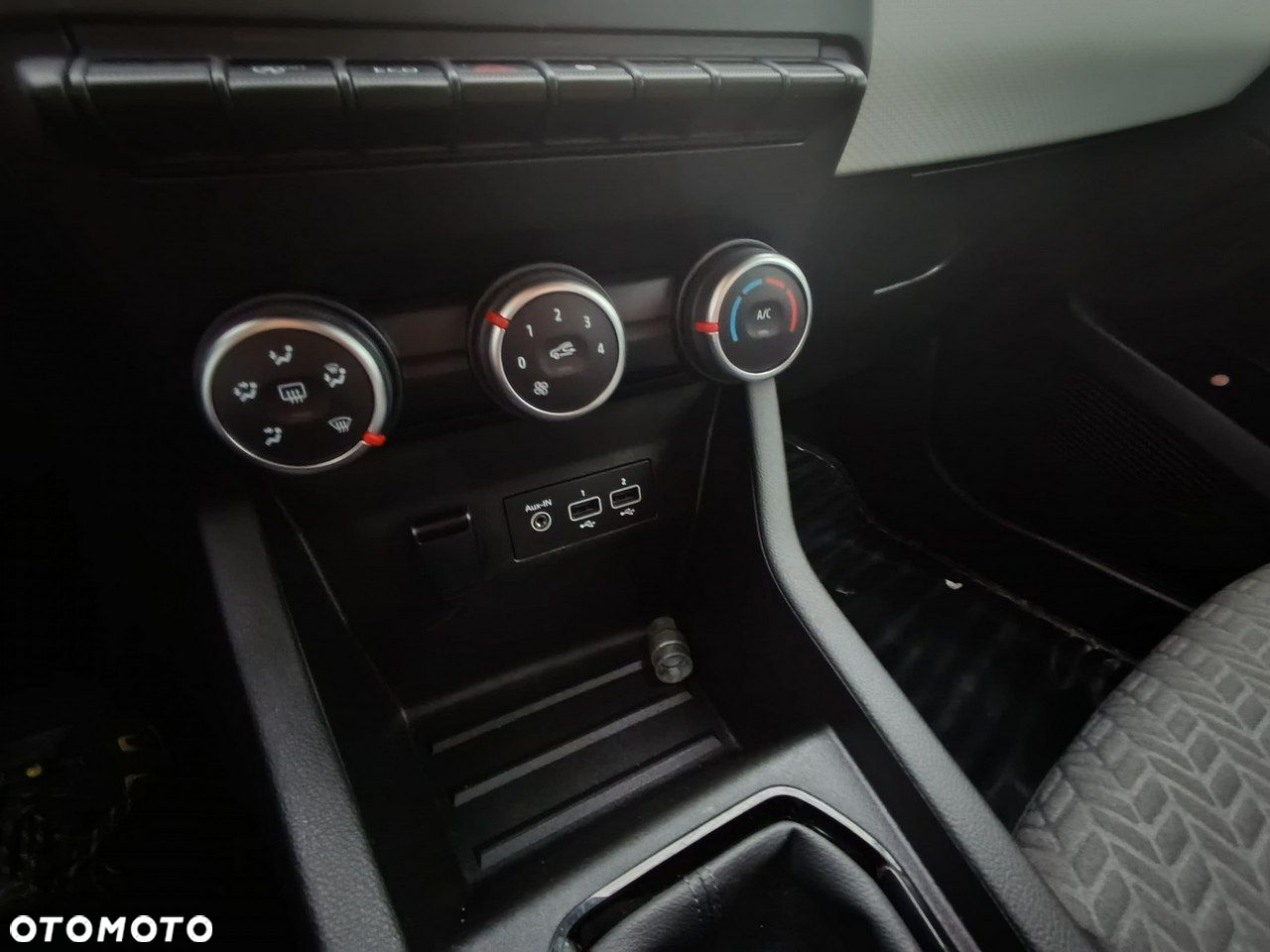 Renault Clio - 20