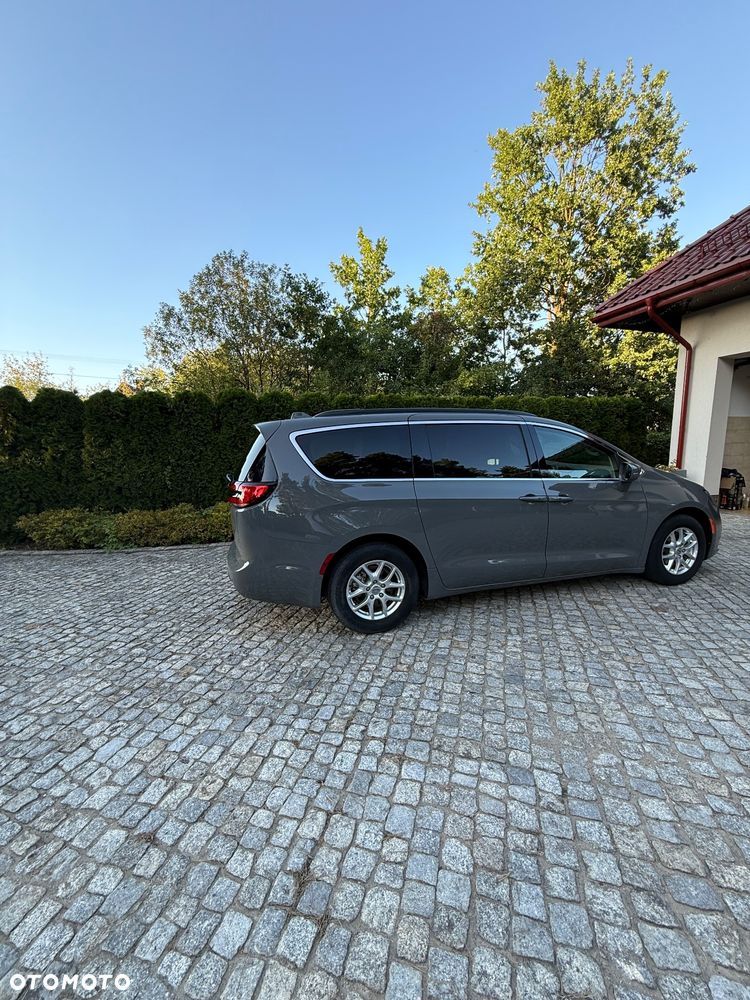 Chrysler Pacifica - 13
