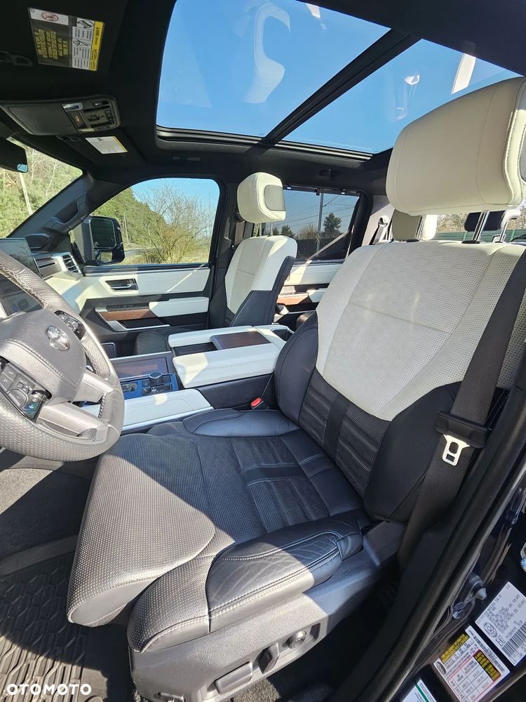 Toyota Tundra - 4
