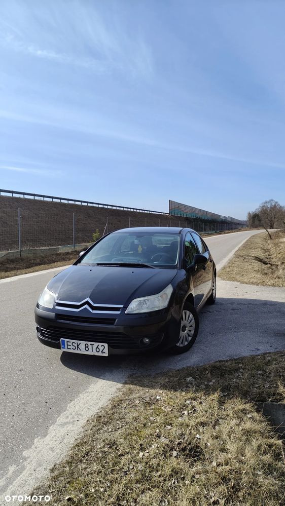 Citroën C4 1.4 16V X - 20