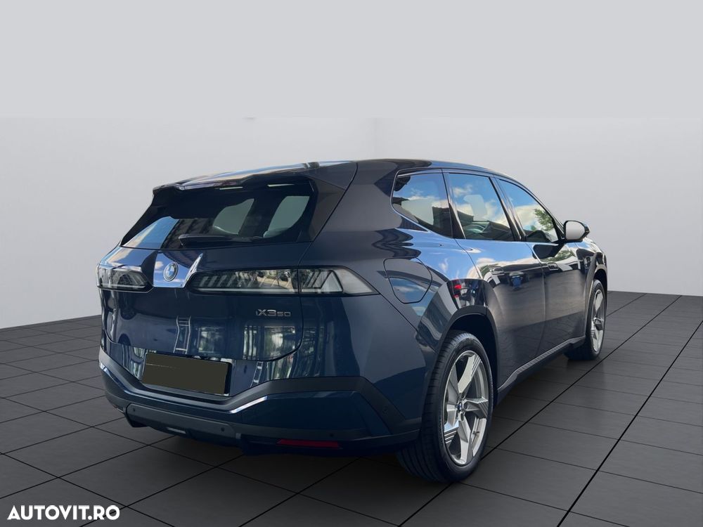 BMW iX3 50 xDrive - 4