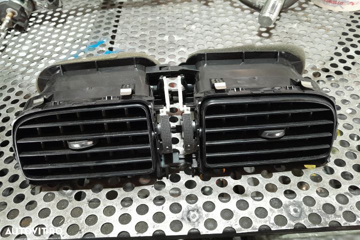 Grila ventilatie bord centru 6C0819728 6C0819728 Volkswagen VW Polo 5 - 1
