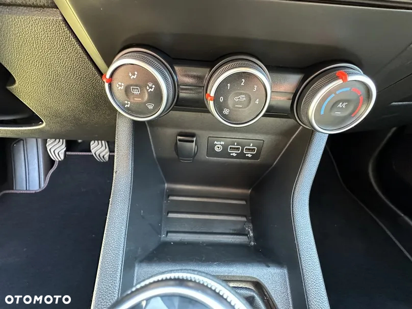 Renault Clio - 15