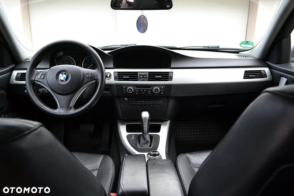 BMW Seria 3 320d DPF - 11